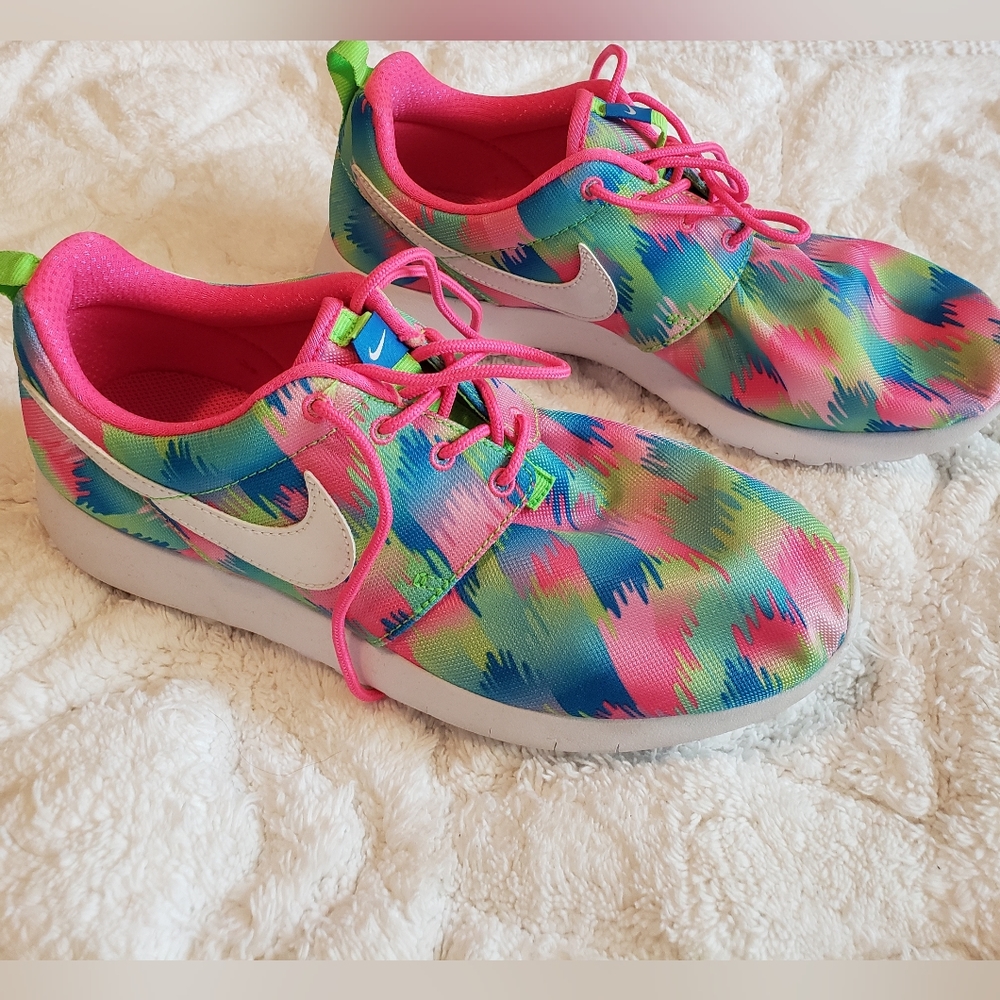 Nike Multicolor Athletic Shoes